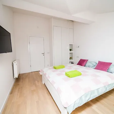 Apartment Beautiful And Modern 2bdr Loft Near Latin Bridge *